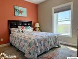 4848 Nightingale Avenue - Photo 34