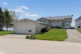 306 E Lake St - Photo 3