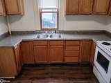 317 Weller Street - Photo 2