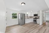90 Seymour Avenue - Photo 8