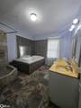 303 Irish Street - Photo 10