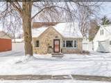 110 York Avenue - Photo 1