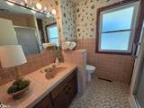 1748 Hillcrest Dr - Photo 6