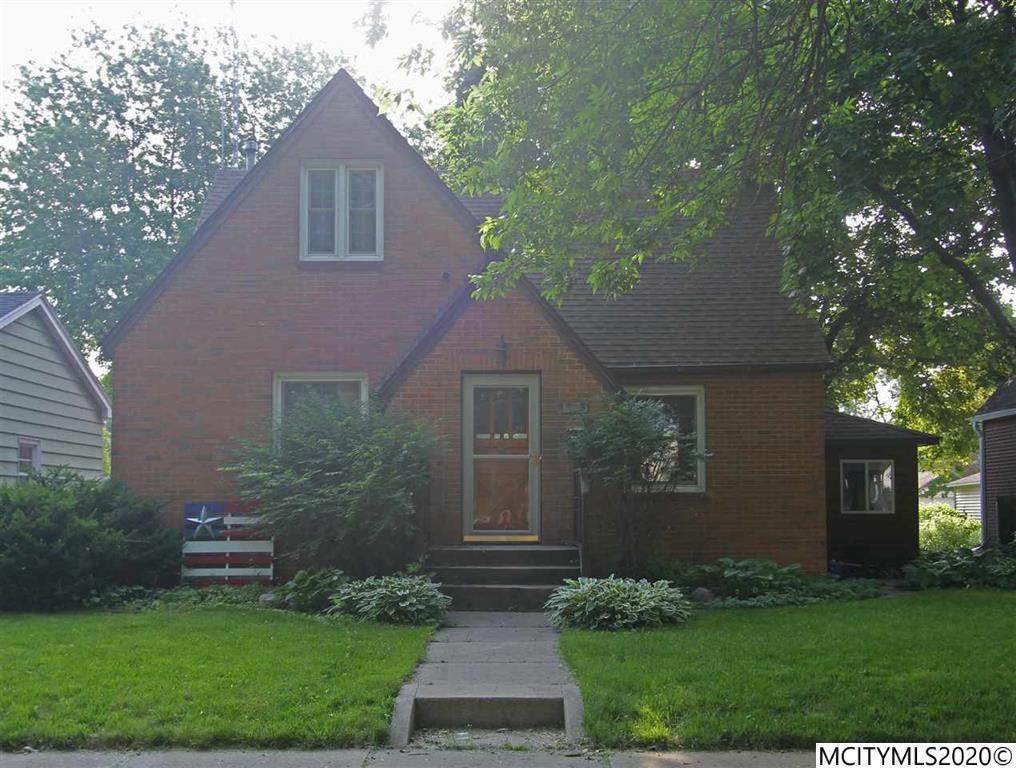 915 Monroe Avenue - Photo 1