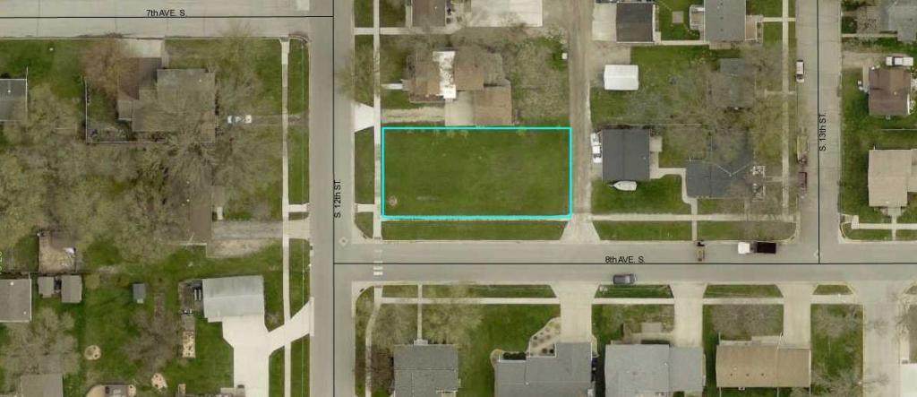 716 12th Street - Photo 1
