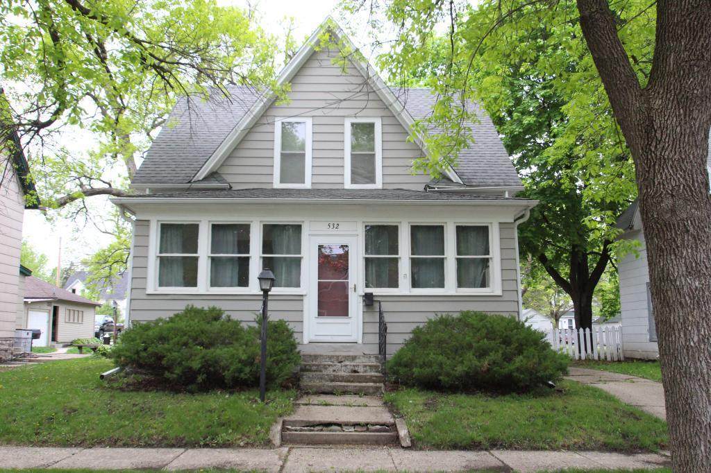 532 6th Street - Photo 1 532 6th Street - Photo 1