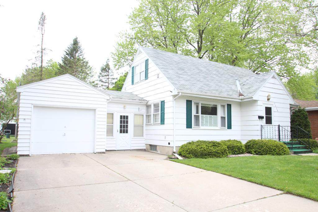 1228 Hampshire Avenue - Photo 1
