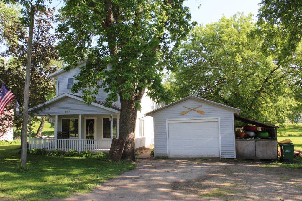 225 2nd Street - Photo 1