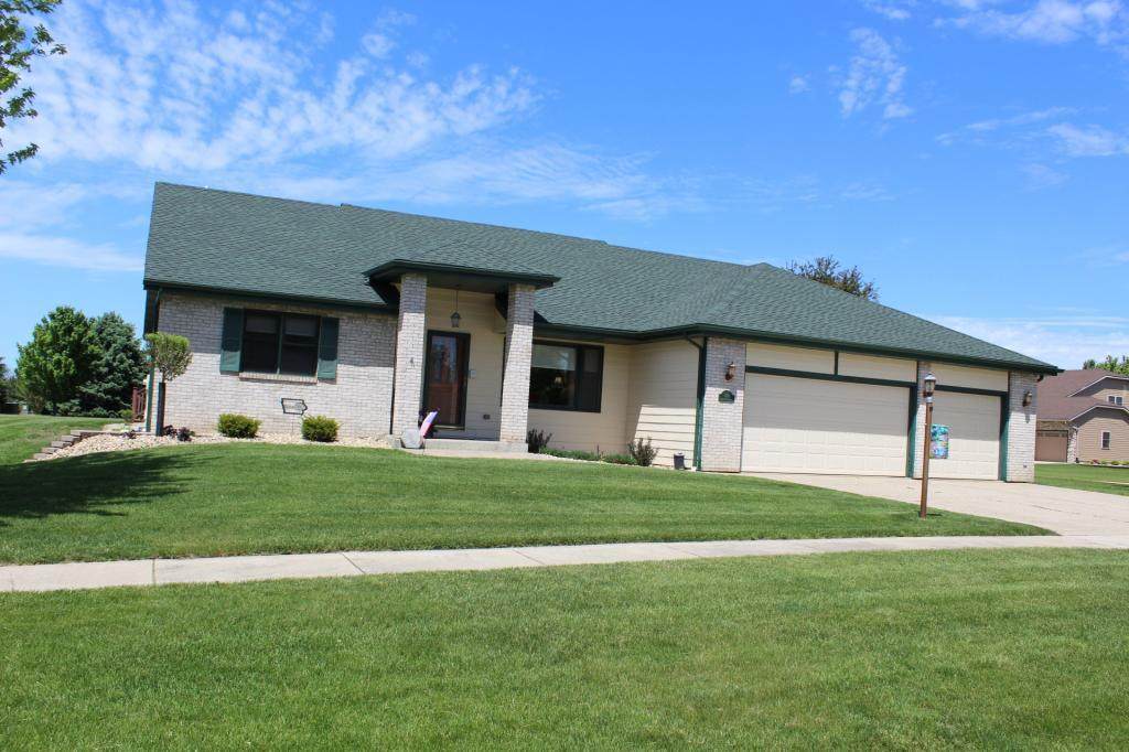 730 Cobblestone Drive - Photo 1