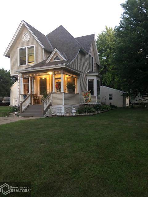 415 2nd Street - Photo 1