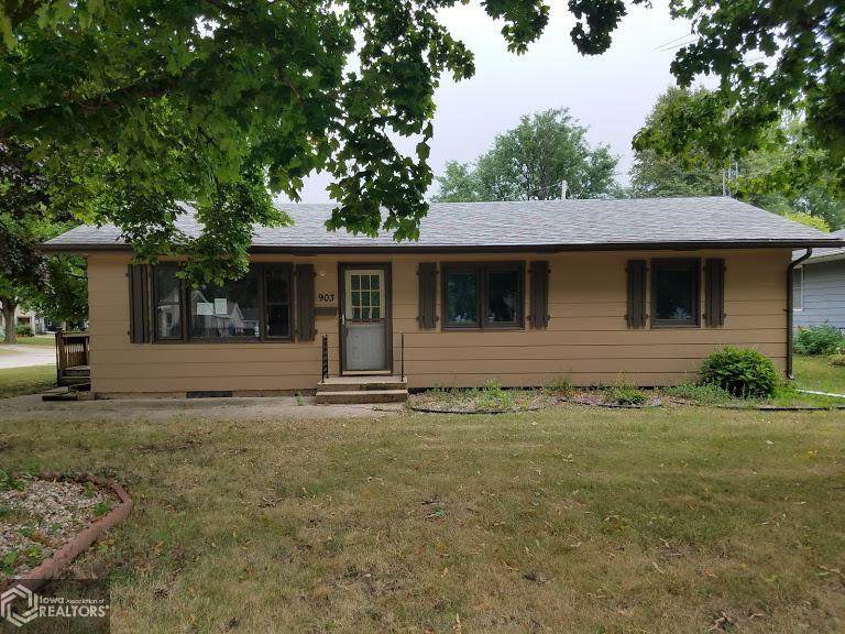903 7th Street - Photo 1