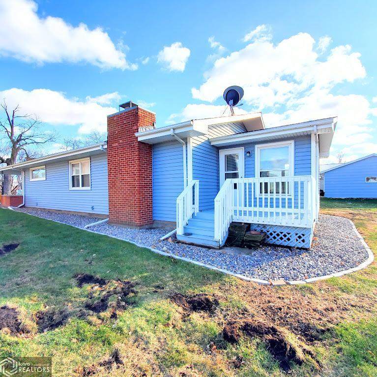 209 Lake Street - Photo 1