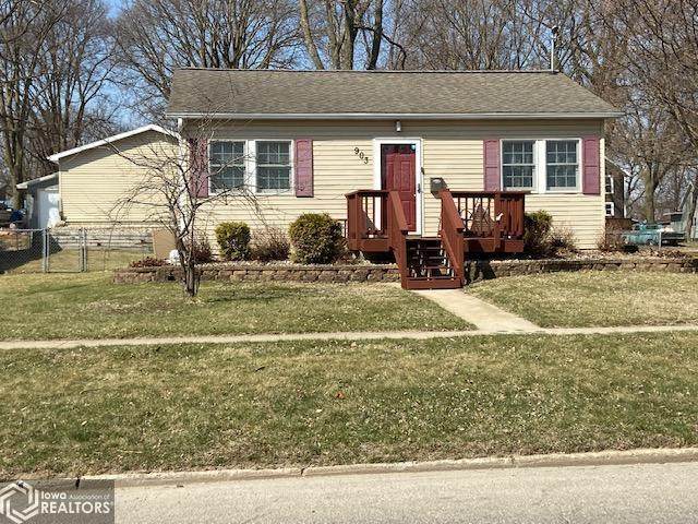 903 8th Street - Photo 1