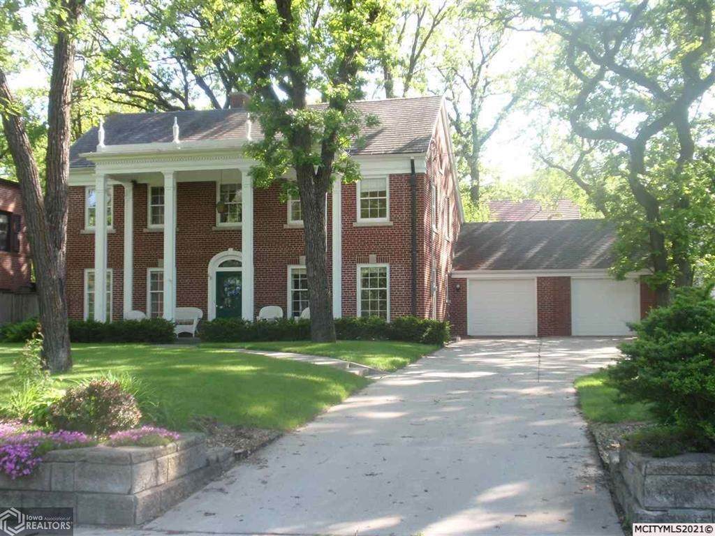 60 Crescent Drive - Photo 1