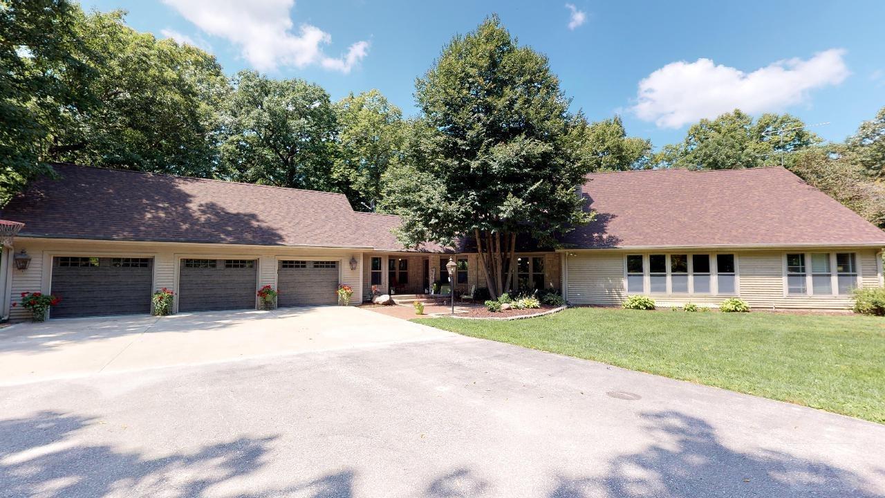 16533 300th Street - Photo 1