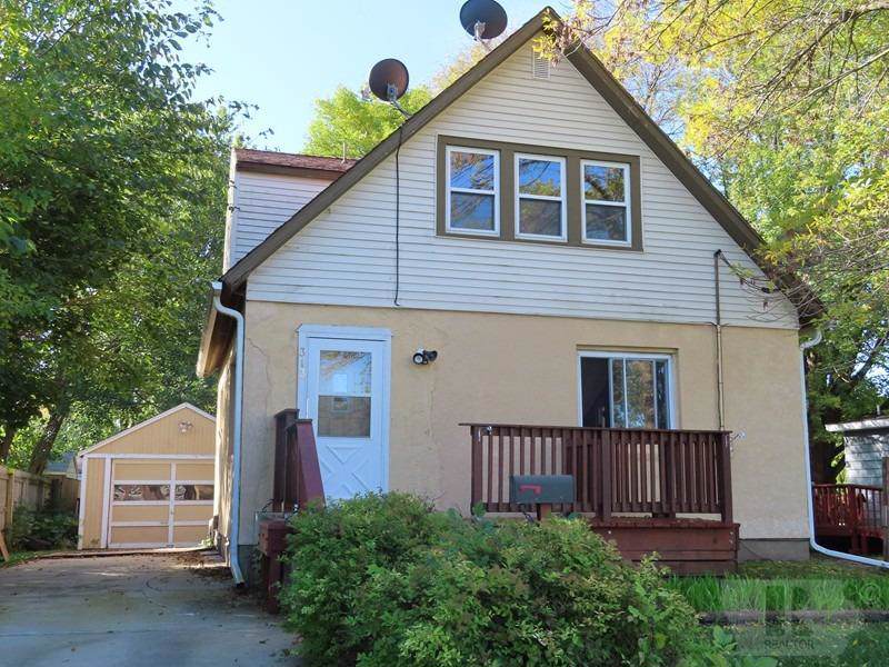 313 27th - Photo 1