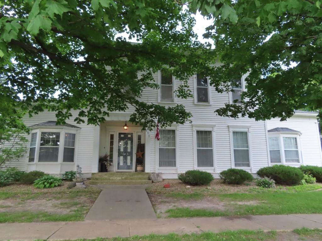 211 Main Street - Photo 1