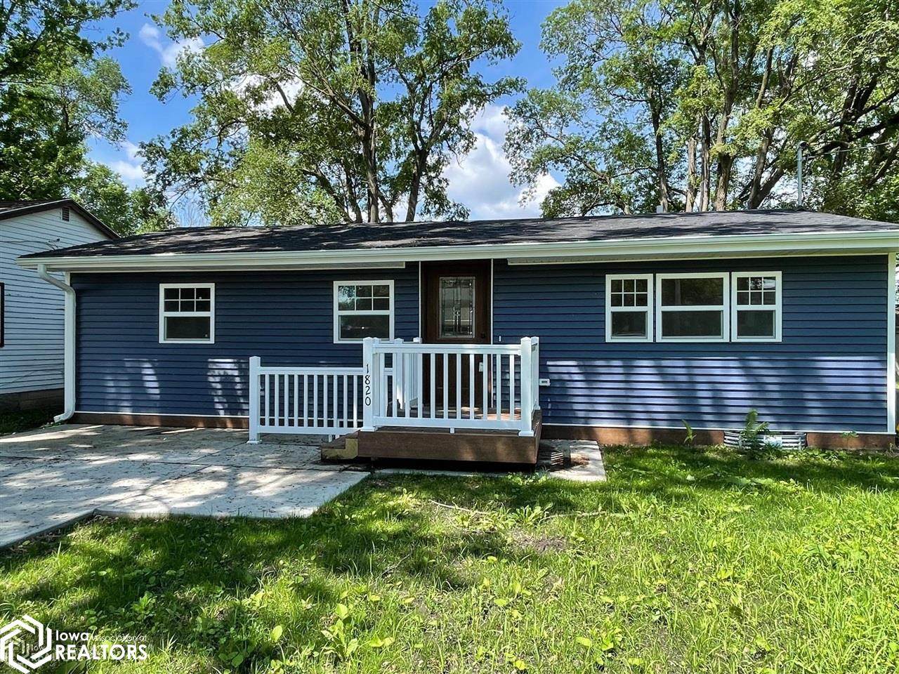 1820 Coolidge Avenue - Photo 1