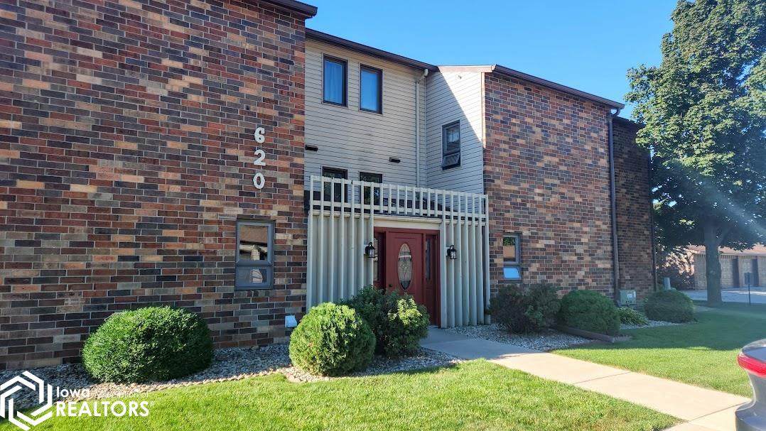 620 Briarstone Drive - Photo 1