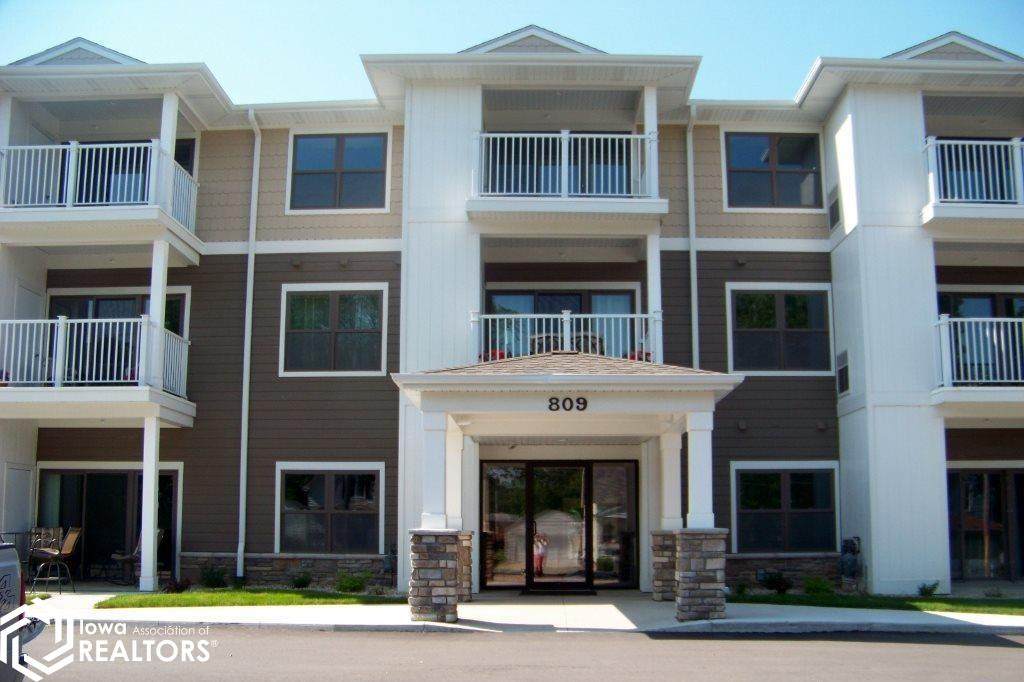 809 7th Avenue - Photo 1