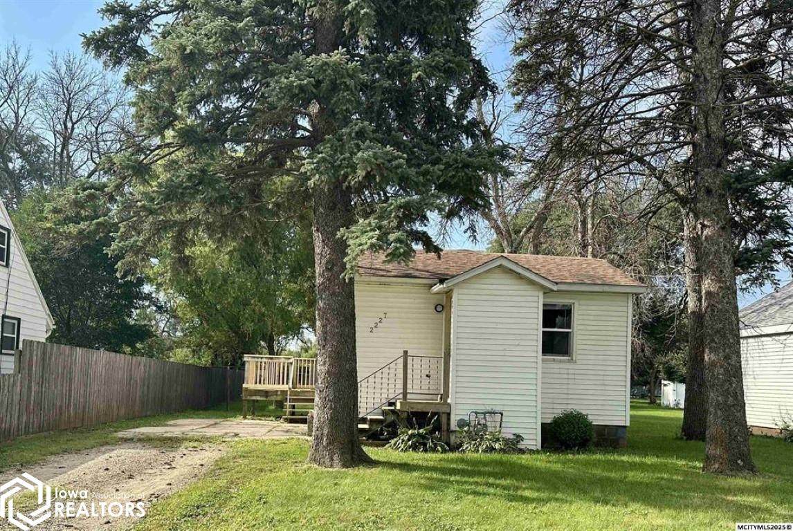 2227 21st Street - Photo 1