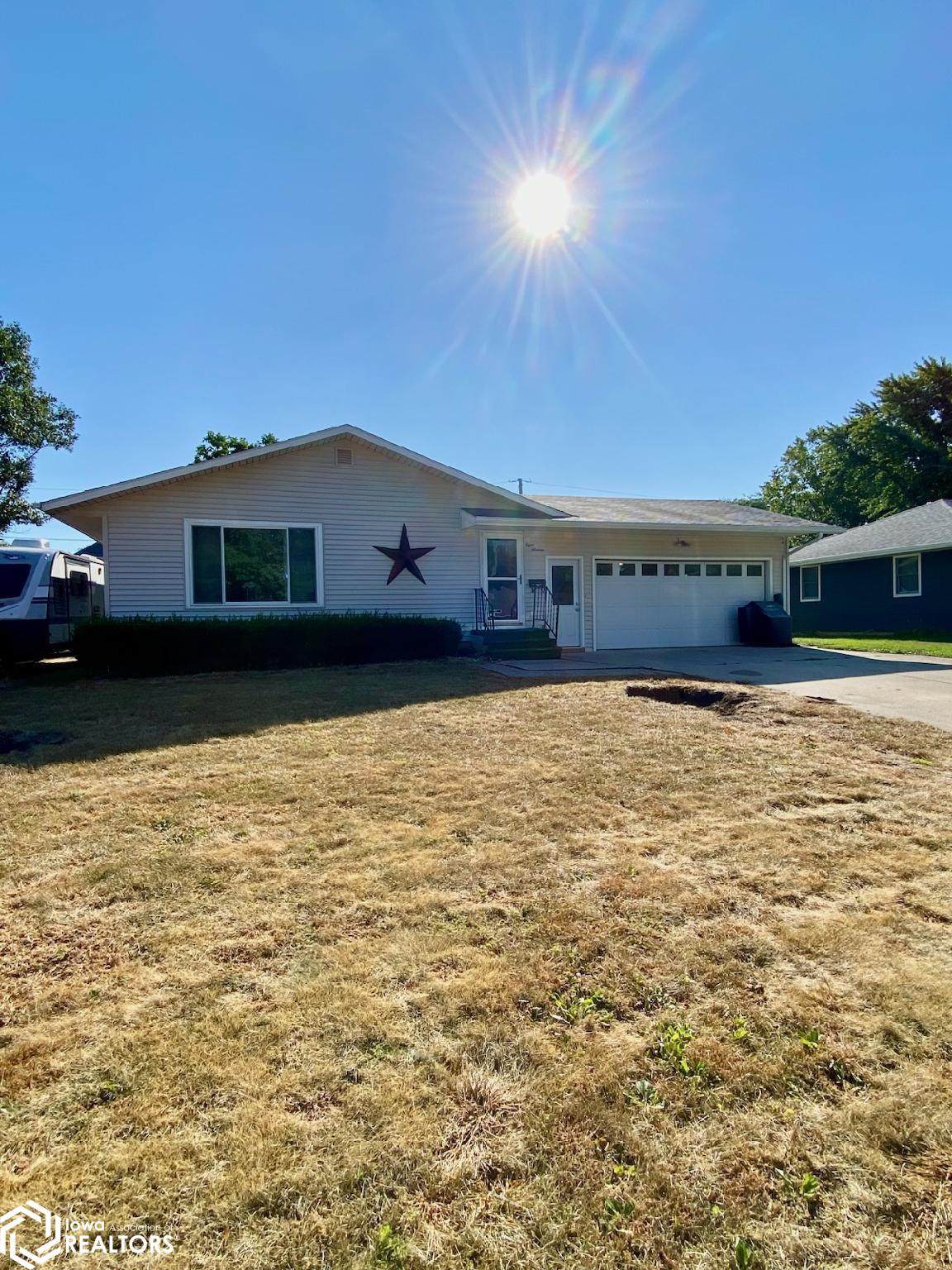 816 9Th Avenue - Photo 1