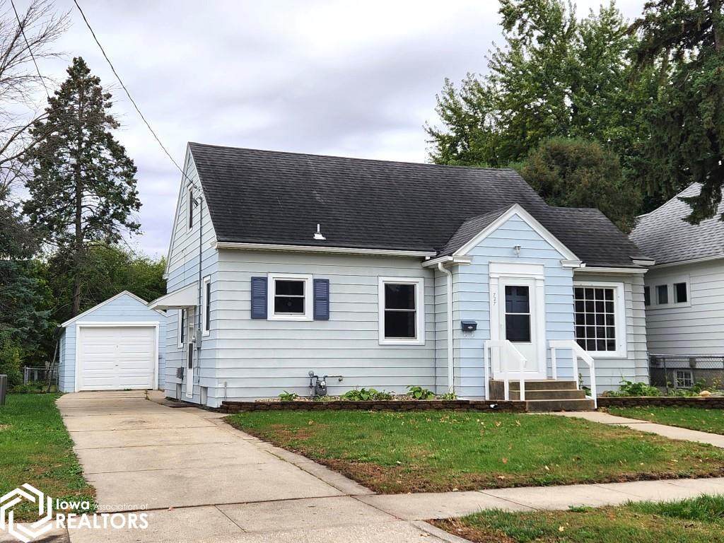 727 2nd Street - Photo 1