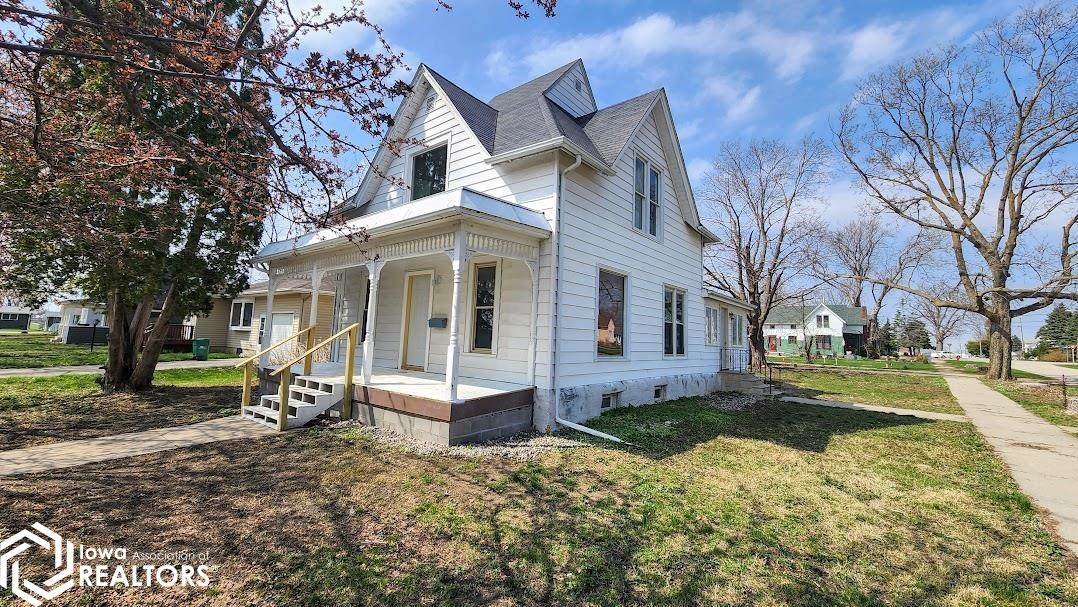 121 Walnut Street - Photo 1