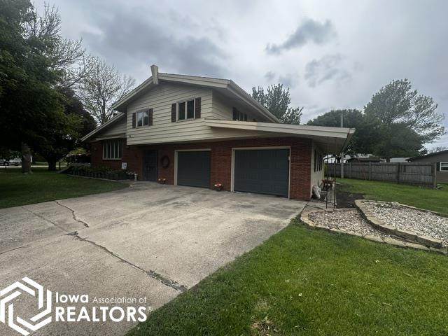 725 2Nd Street - Photo 1