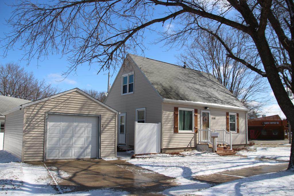 1220 Maple Drive - Photo 1