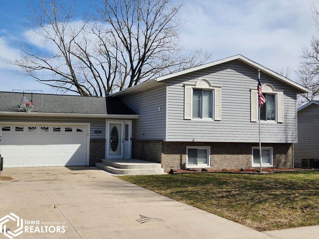 1104 15th Street - Photo 1