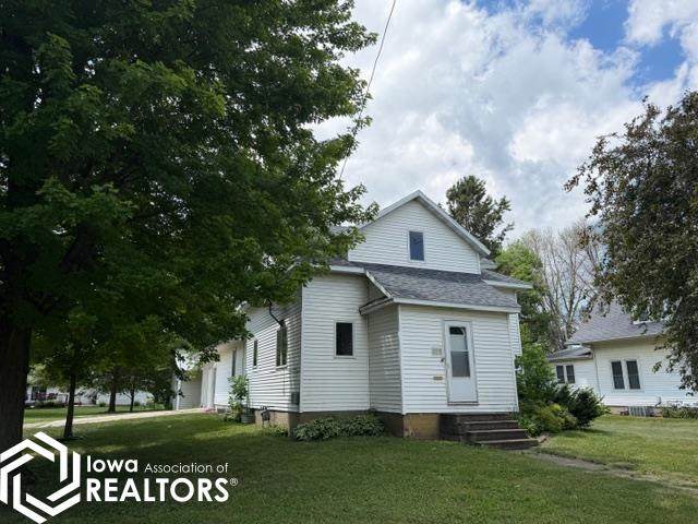 826 Main Avenue - Photo 1