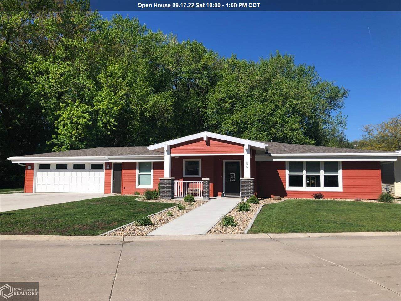 501 Oak Hill Court - Photo 1