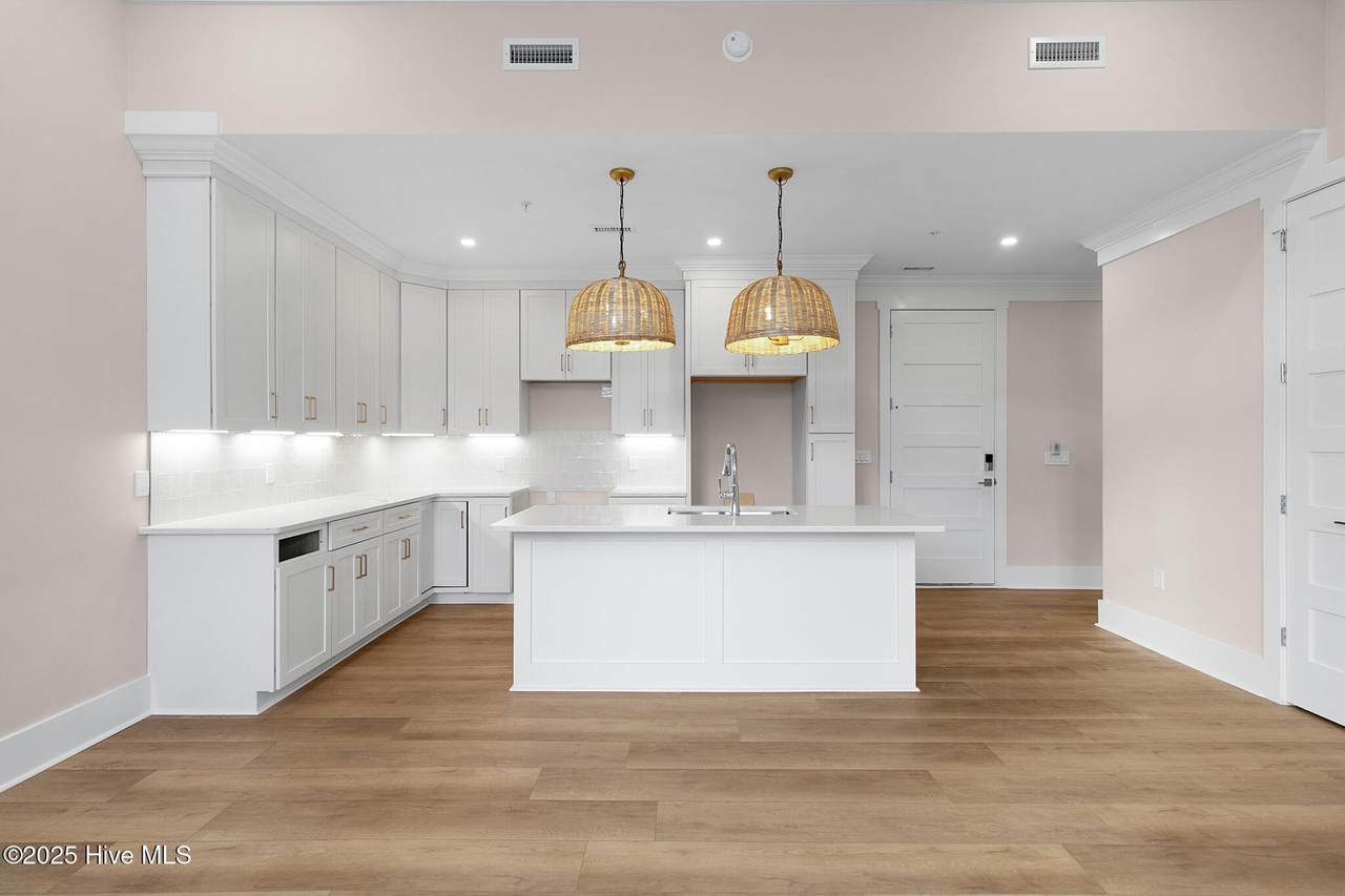 805 Mulberry Street - Photo 1