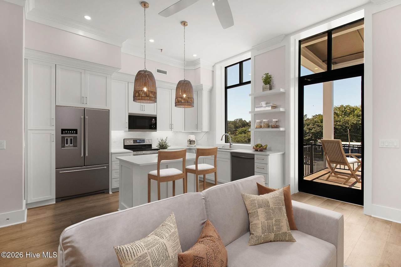 805 Mulberry Street - Photo 1