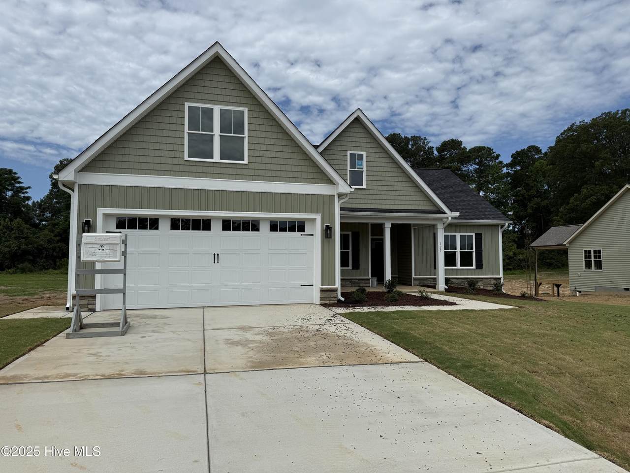 125 Tee Drive - Photo 1