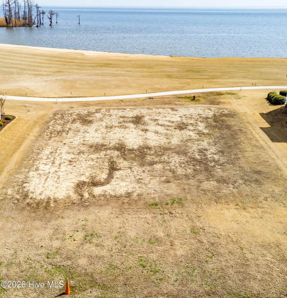 121 Country Club Drive - Photo 1