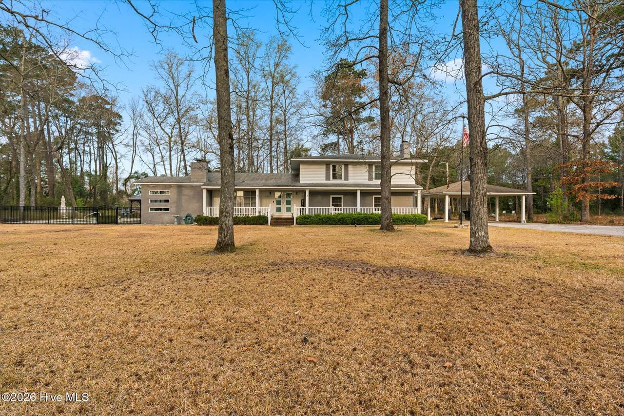 1203 Turnpike Road - Photo 1