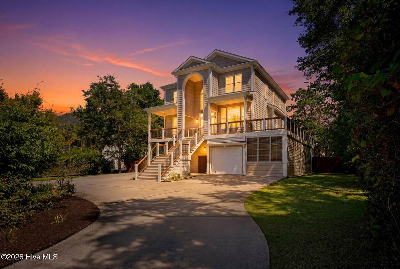 107 River Court - Photo 1