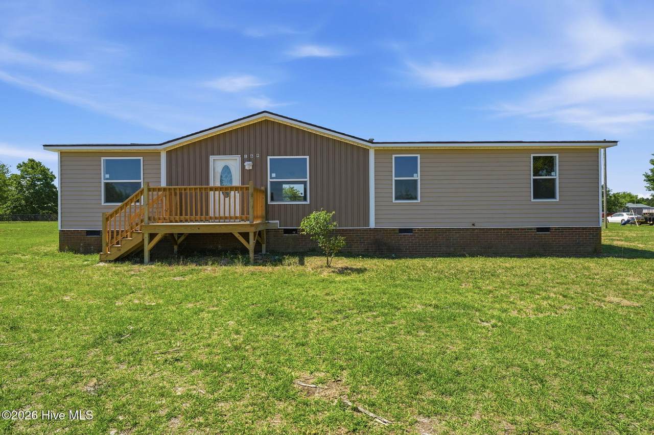 169 Adams Circle - Photo 1