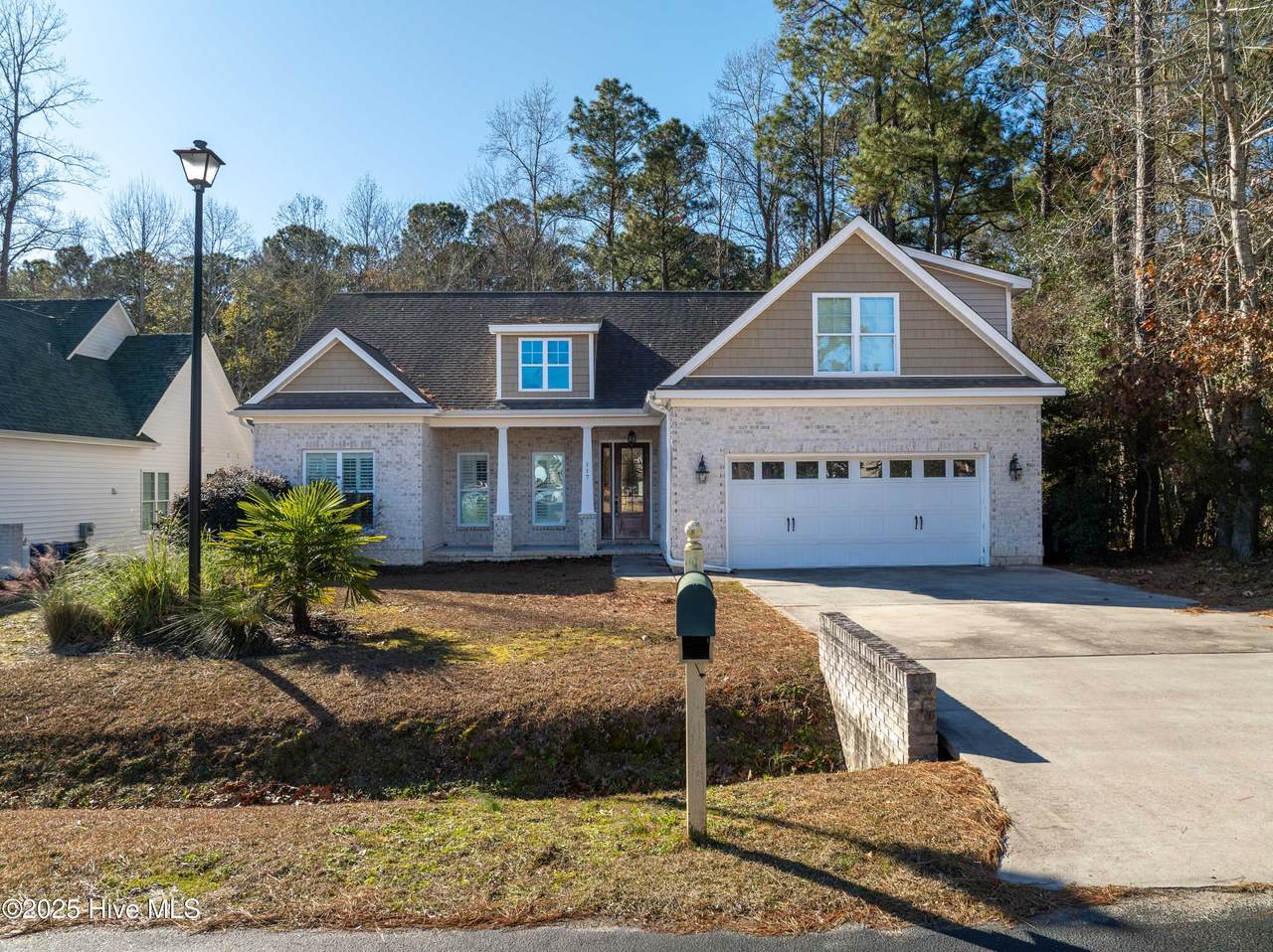 117 Windy Point - Photo 1