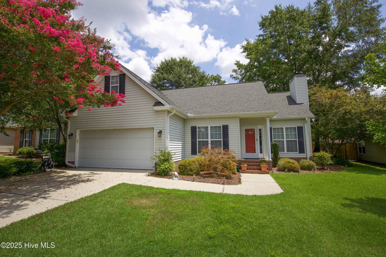 207 Kinloch Way - Photo 1