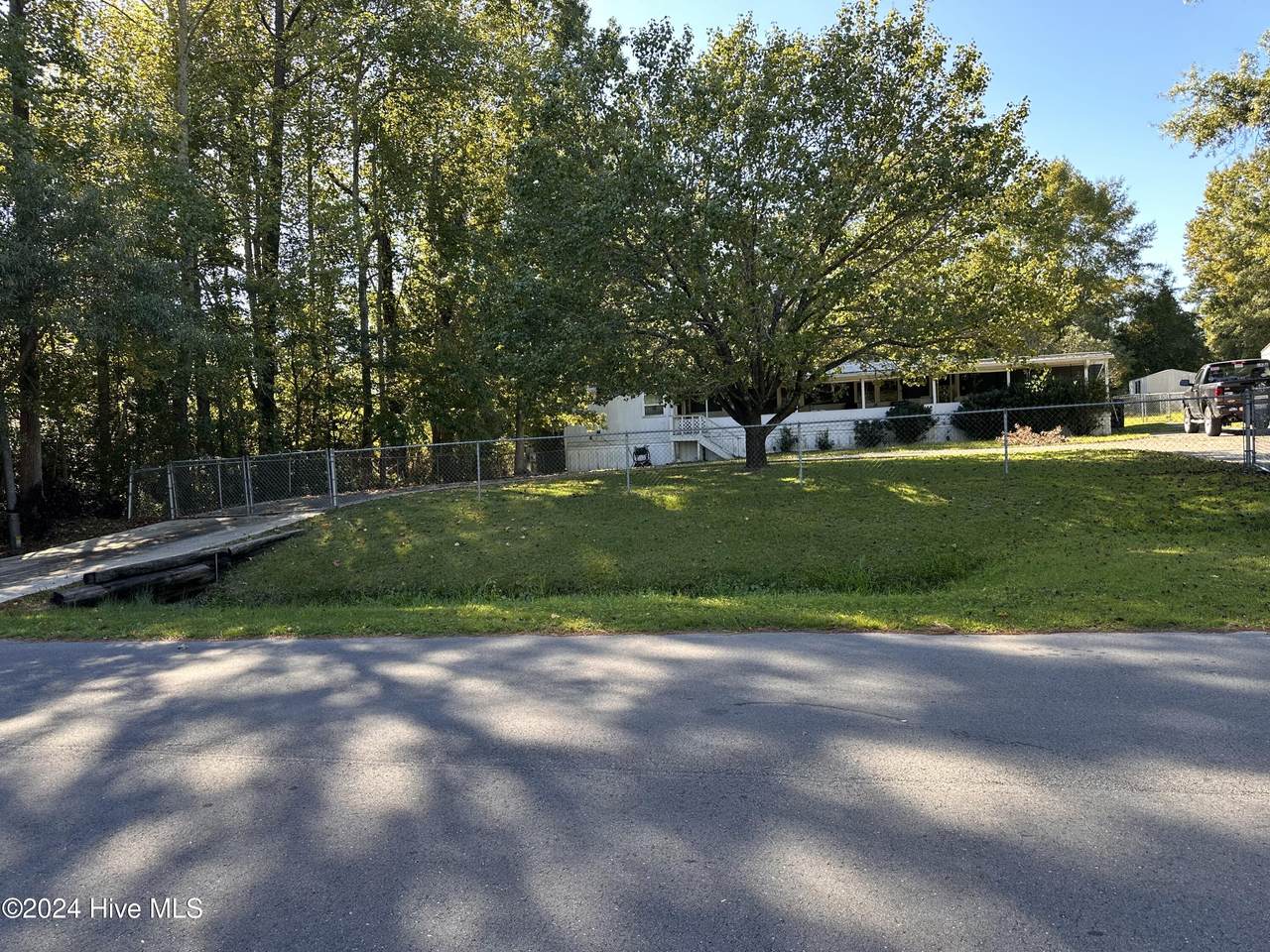 120 Youpon Drive - Photo 1