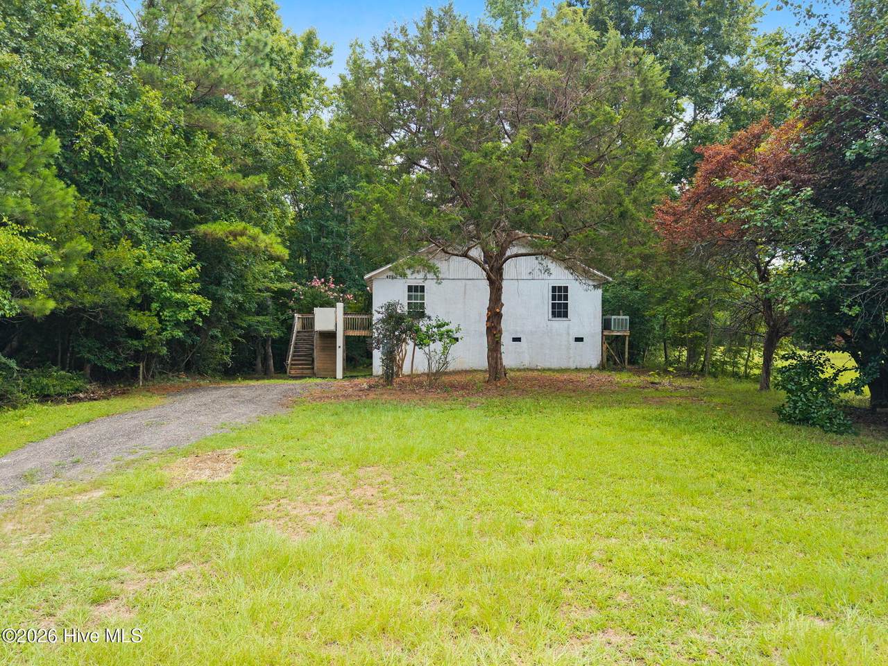 425 Colonial Landing Road - Photo 1