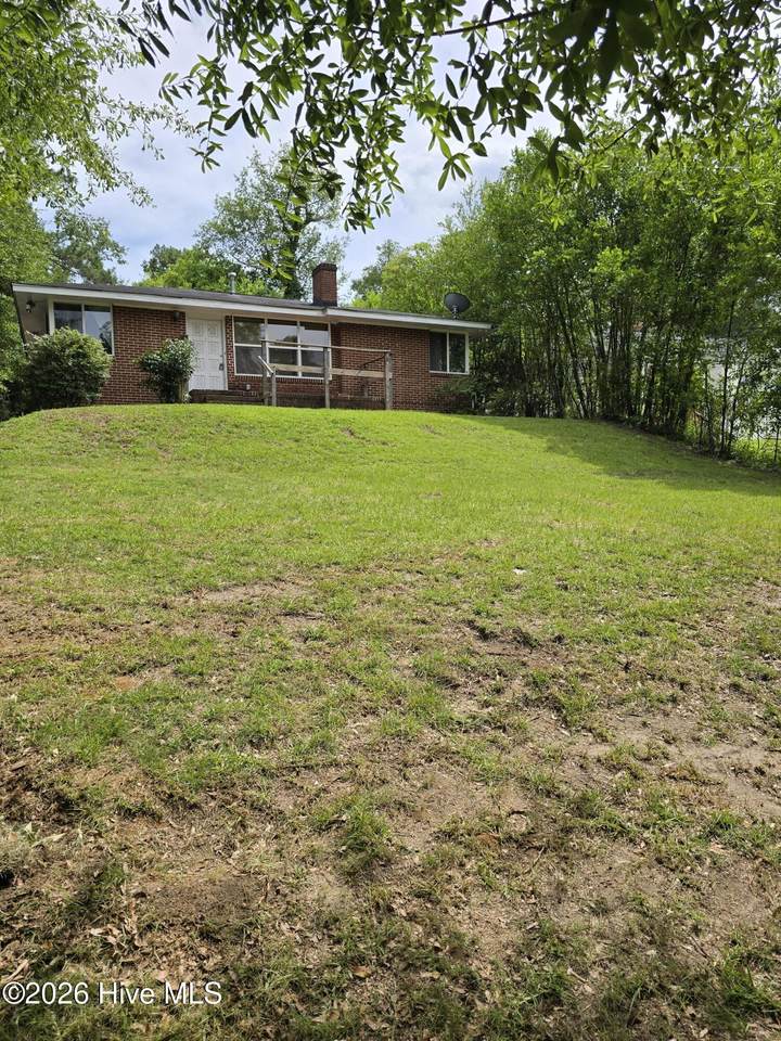 2718 Hazel Street - Photo 1