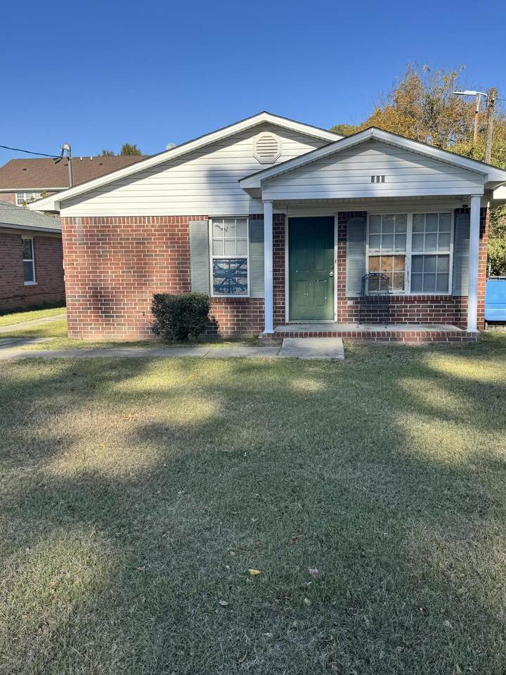 205 Japonica Avenue - Photo 1