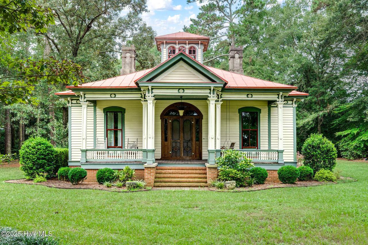 393 Moltonville Road - Photo 1