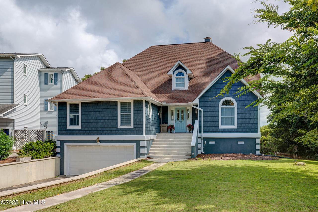 915 Chadwick Shores Drive - Photo 1