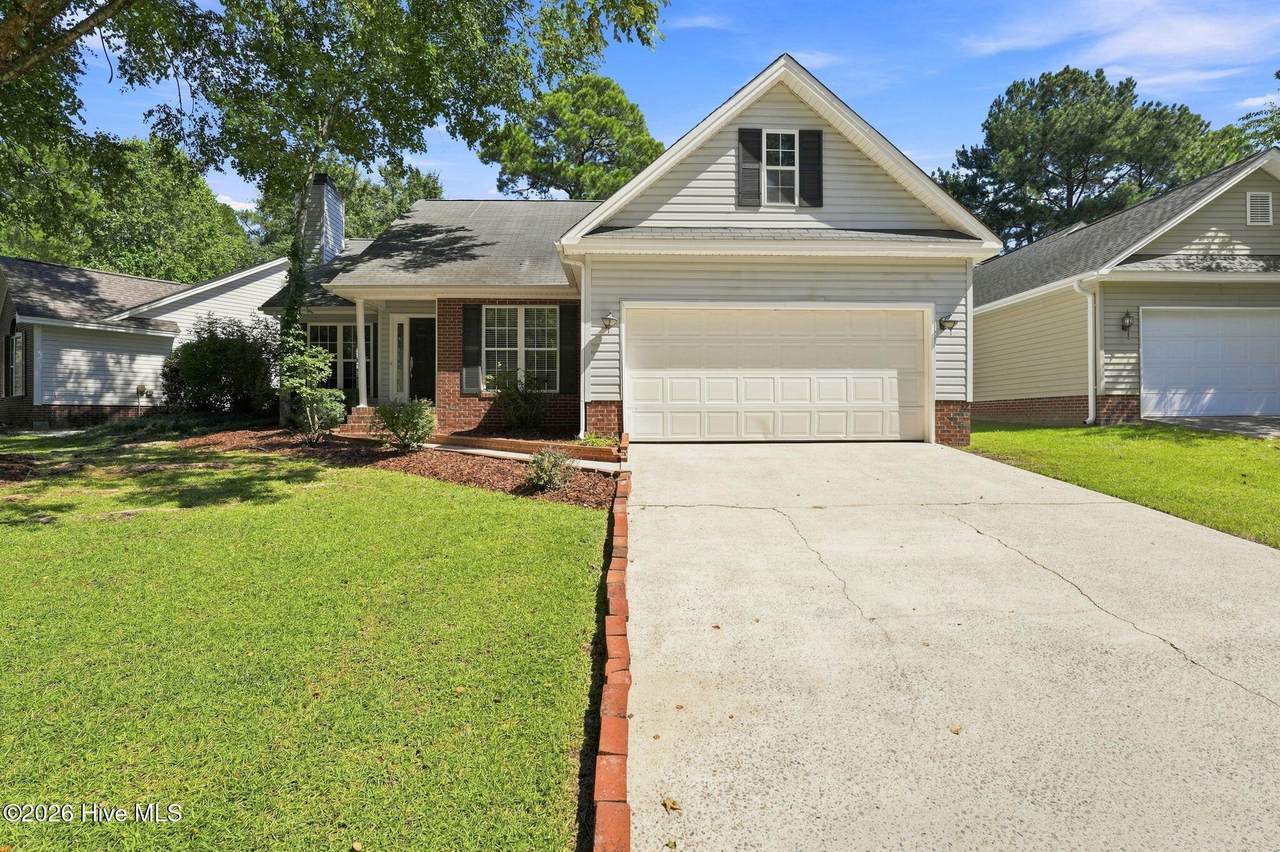 133 Kensington Way - Photo 1