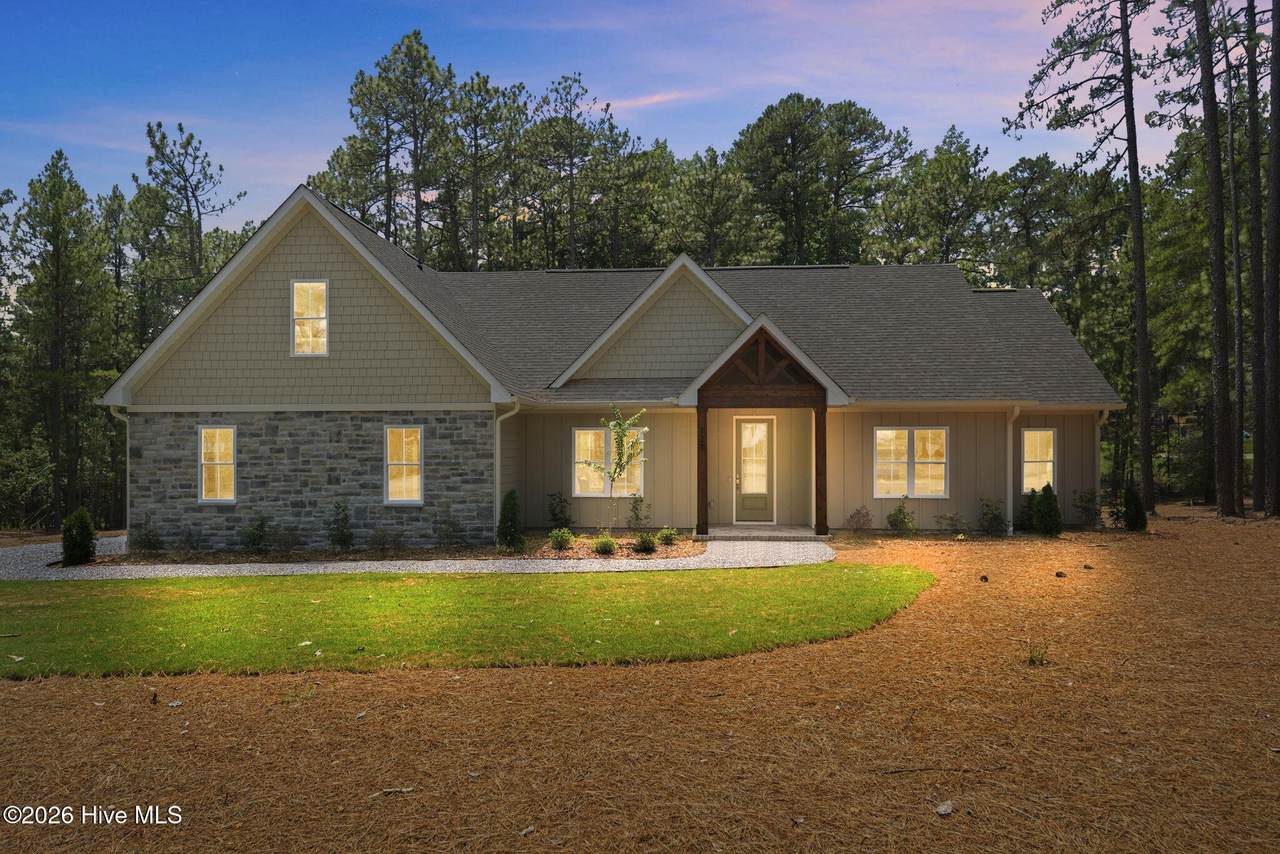 128 Banbridge Drive - Photo 1